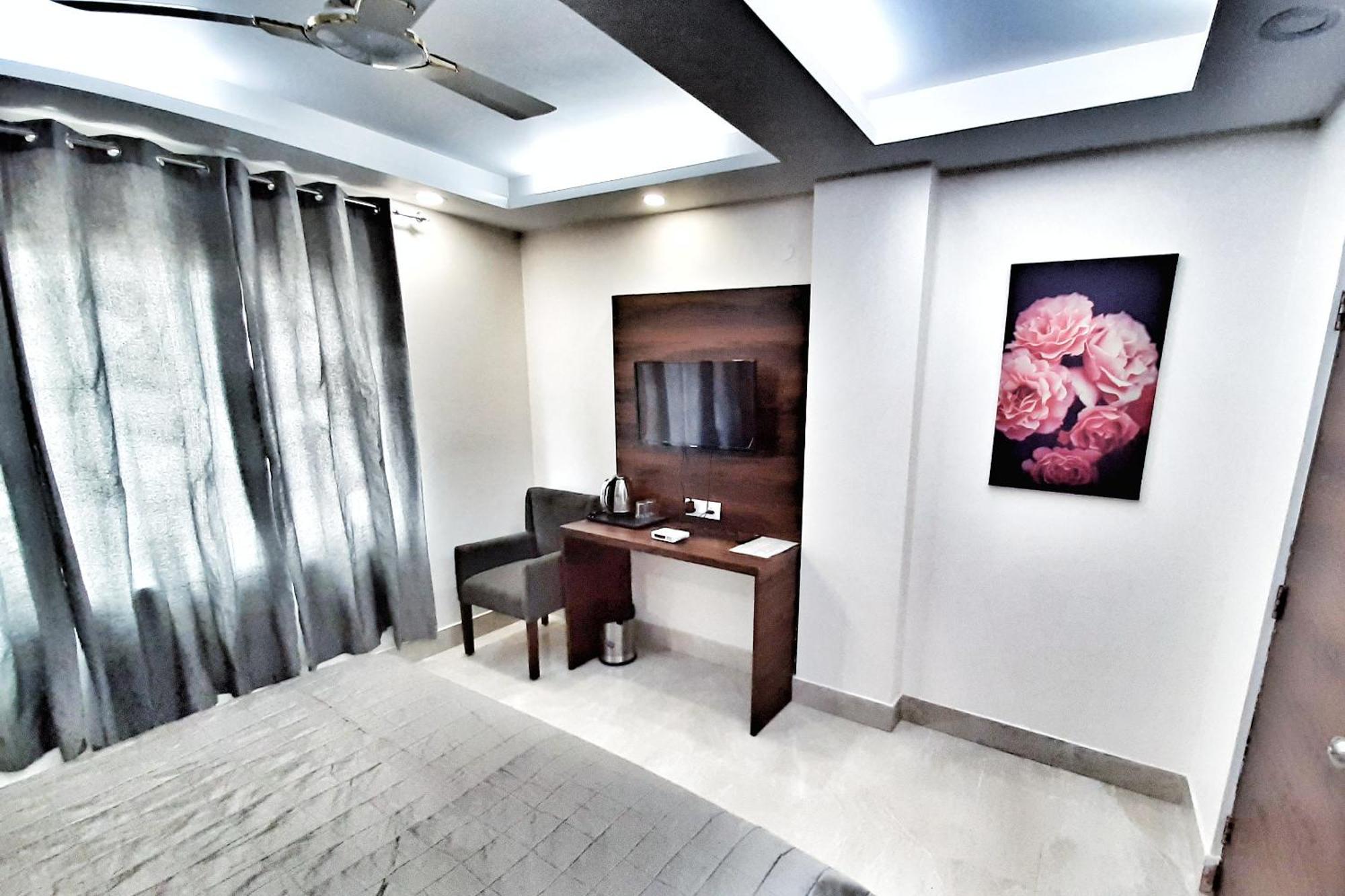 Hotel Delhi Aerocity, Nh 48 New Delhi Exterior photo