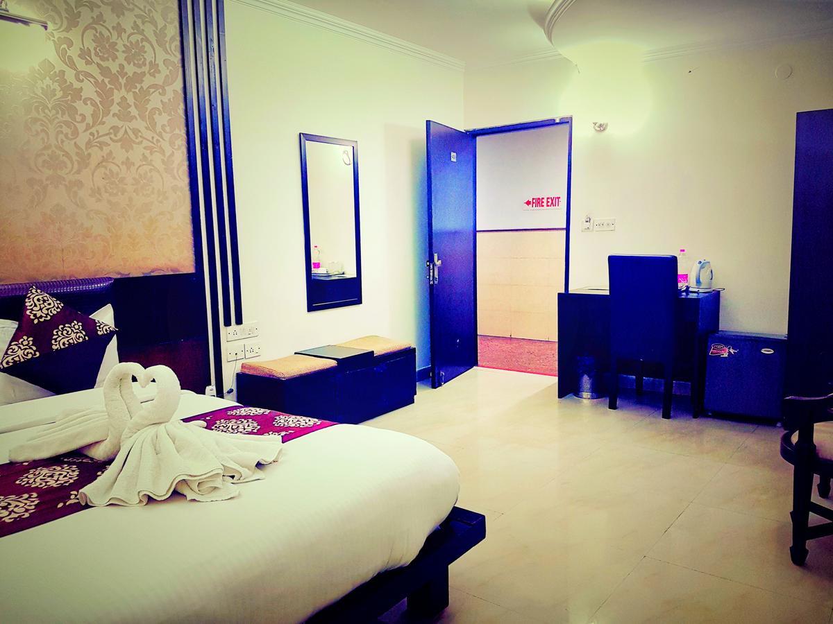 Hotel Delhi Aerocity, Nh 48 New Delhi Exterior photo